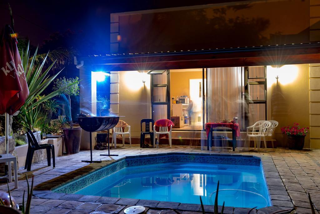 Guesthouse De Tijger Lodge Parow Exterior photo